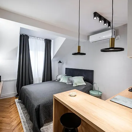 Pistachio Apartment *